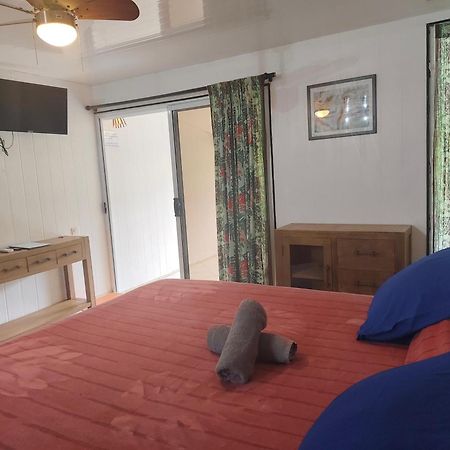 Fare Ara Location Huahine Hotel Ngoại thất bức ảnh